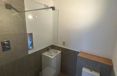 Threshing Barn- Modern 5 Bed, 10 person, Barn Conversion in a Rural Location with Great Access - Foto 24