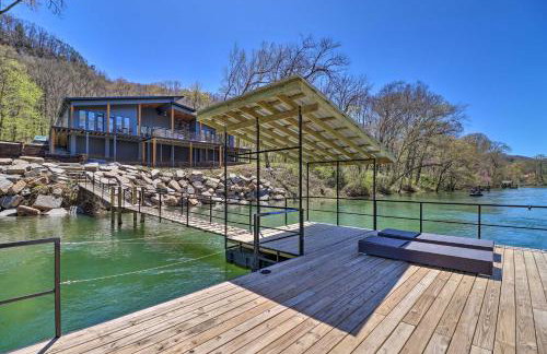 Boat Dock and Slip Riverfront Home in Heber Springs - Foto 3