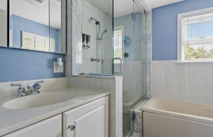 Newport Beach House with Huge Yard - Foto 52