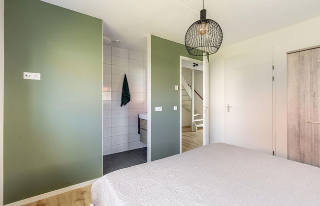 Holiday Home in Scherpenisse Near Oosterschelde - Photo 10