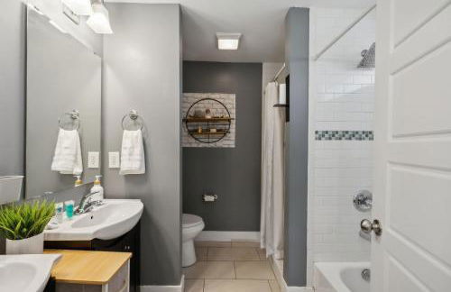 East Nashville Sweetie Near to Downtown 2 Bed 2 Bath with Fenced Yard 30 or more Days by SkyRun Nashville - Foto 66