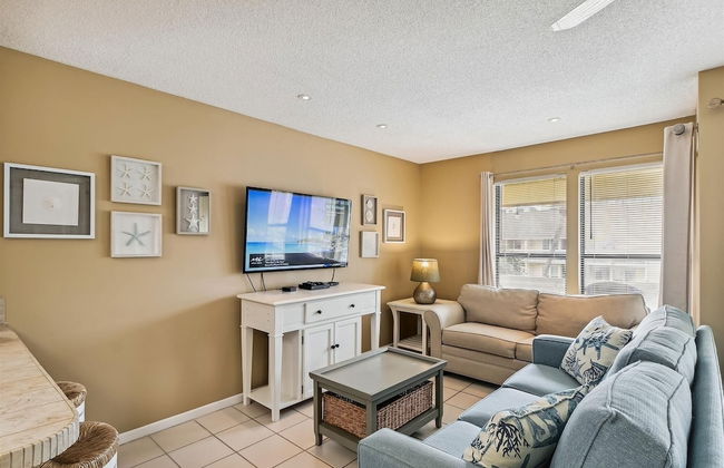 8226 is an upstairs pet friendly studio located in Sandpiper Cove by RedAwning - Foto 1