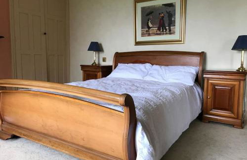 Large Former Farmhouse, Crickhowell - Foto 28