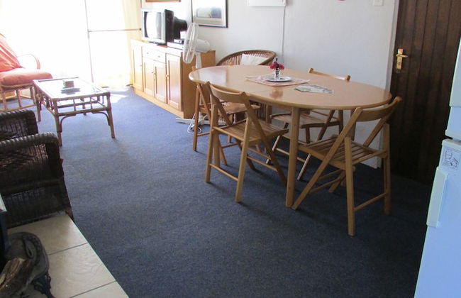 Absolute Leisure Cottages - Photo 16