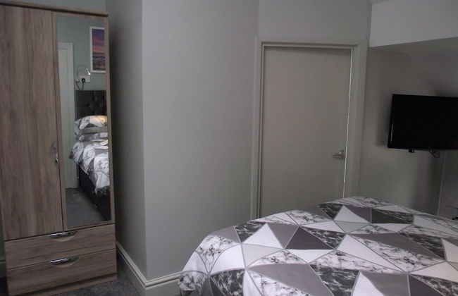 Seahawk Holiday Apartments - Photo 7