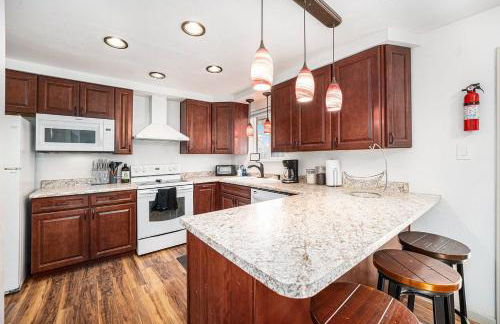 DenverRed Rocks 6BR Sleeps 14 Hot Tub - Foto 23