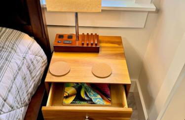 Newest Cottage Downtown. Pet Yes - Photo 12