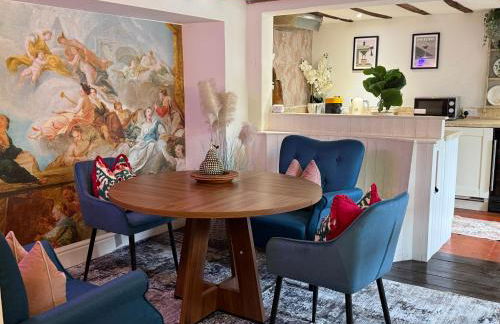 Heron Stays Bath- Boutique Period Properties, 7 Bedrooms, Parking for 4 Cars, Just 3 Miles to Bath Central, Sleeps 15 - Foto 4