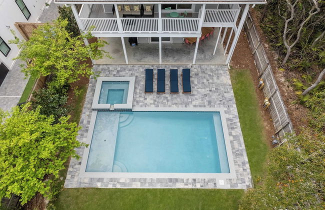 Dolphin Days by Avantstay Pool, 0.2mi to Beach! - Foto 46