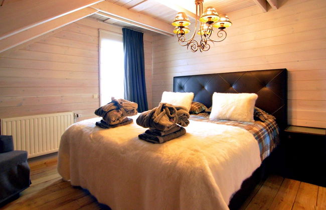 Luxurious Villa with Sauna, Hot Tub, Recreation Room, Large Enclosed Garden - Foto 10