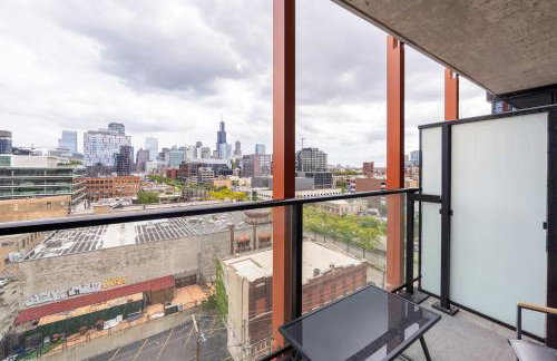 Sophisticated 3BR Suite - New Modern and Luxurious - Photo 45