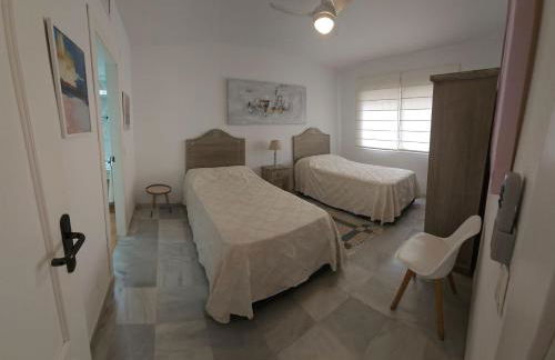 MARINA BEACH FRONT - Photo 27