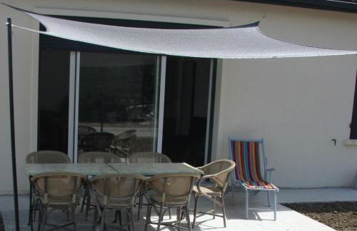 GITE chez mamie - 7 personnes A SAINTE LIVRADE SUR LOT - Foto 16