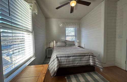 Retreat near Beaches - Foto 12