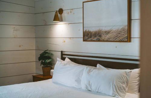 TreeTops of Lake Michigan Beach Front and Spa Family Home - Foto 72