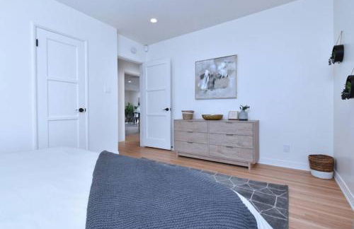 Beautiful 3 Bed Home with a Large Back Yard Outdoor Space - Foto 19