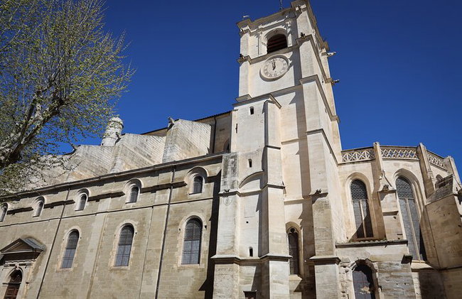 Avignon And L'Isle-sur-la-Sorgue France's Antique Capital - Photo 22