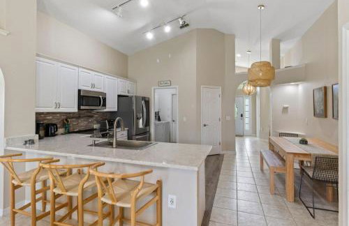 Orlando Family Retreat 4BR, Private Pool and Lake - Foto 9