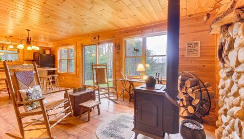 Fish, Hunt, Ride and Ski 4-Season Phillips Retreat - Foto 1