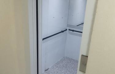 FLAT ACONCHEGANTE poucos min da praia - Foto 73