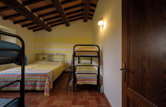 agriturismo Castel d'Alfiolo-Barcomonte - Photo 9