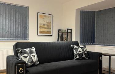 No4 Lux & Cosy Private Apartment in Nuneaton - Foto 1