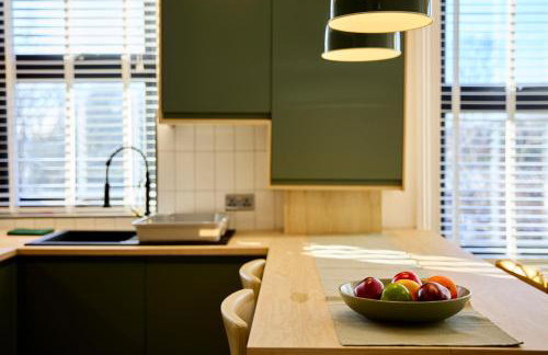 Aura - Elegant Retreat in Prime Leeds Location! - Foto 45