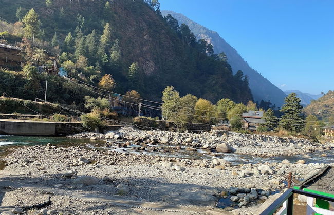 Tirthan Holidays Cottage - Foto 20