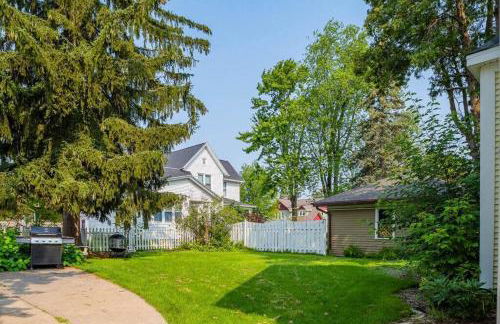 Spacious Downtown Character Home - 4 bedroom 3 bath Lawrence University College Ave - Photo 13