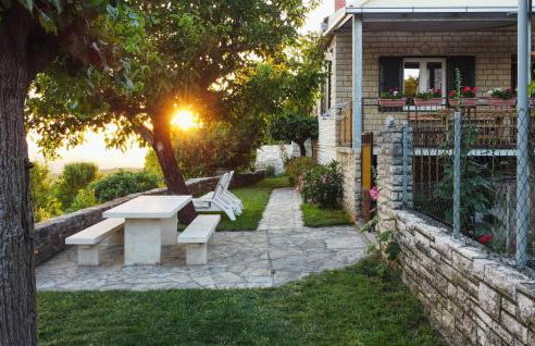 2 Bedroom Beautiful Home In Popovici - Photo 3