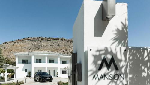 M Mansion - Photo 2