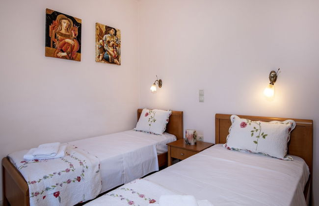 Villa in Crete Near Rethymno Beach - Photo 4