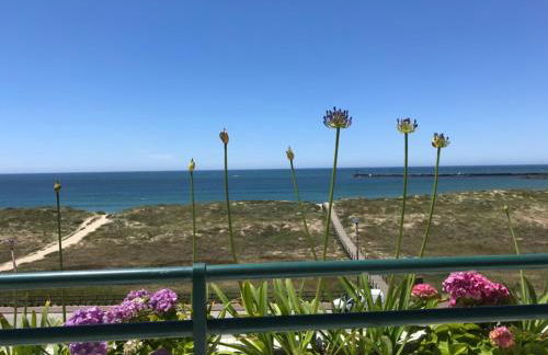 Beachfront Apartment With Sea View - Foto 1