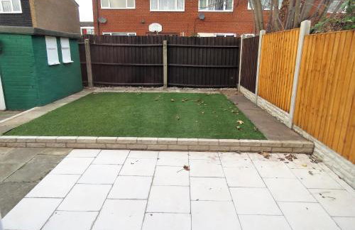 StayNEC Moat House Birmingham - For Company, Contractor and Leisure Stays - NEC, HS2, JLR, Airport - Foto 20