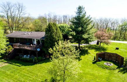 Charming Vacation Rental in a Mississippi Valley Bed and Breakfast in Elizabeth, Illinois - Foto 2