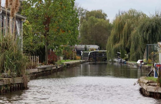 Cozy House with a Boat near Giethoorn & Weerribben Wieden National Park - Photo 33