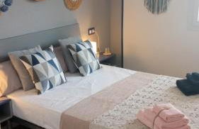 Atico of 3 rooms, total 130m² just for you with a 60 m² terrace, swimming pool, mountain and marina view. - Photo 10