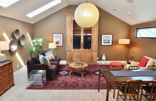 Naples Luxury Retreat - 3 BDR Stay for 6 w Rooftop Patio - Photo 6