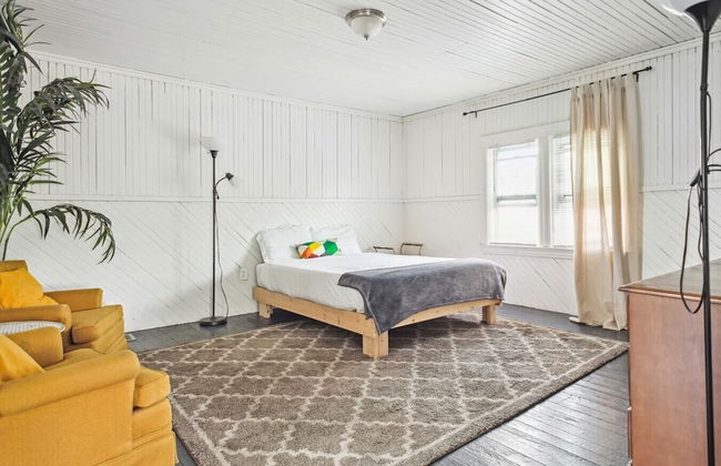 Spacious 4BR Getaway: Perfect for Family & Friends - Foto 5