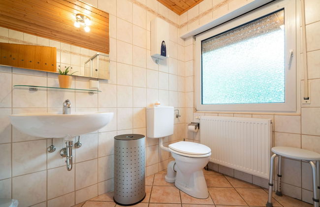 Holiday Home in Kyllburg Eifel Near the Forest - Photo 19