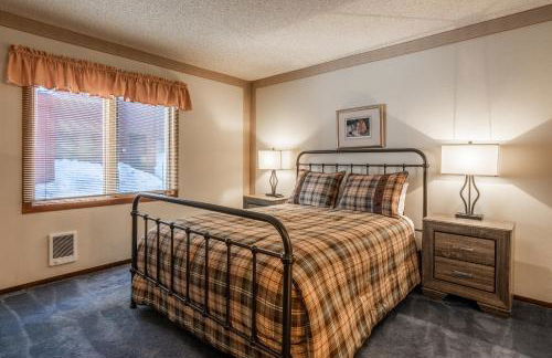 Spacious Winterset 26 2 Bedrm Plus Loft 3 Full Bathrm Townhome Sleeps 8 Steps to Free Town Shuttle - Foto 19