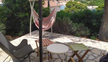 Cozy Jelsa apartment in the shade of the pines. - Photo 3
