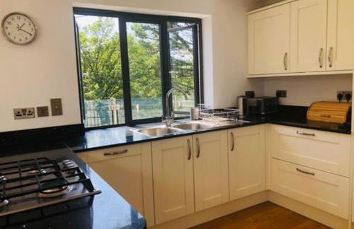 Sea Cliff View Designer Home - Photo 4