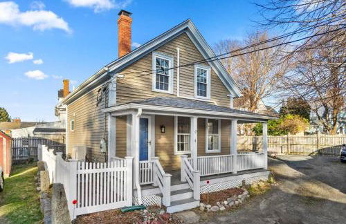 2BR Home|Downtown Rockport w/parking|Walk 2 Ocean - Foto 6