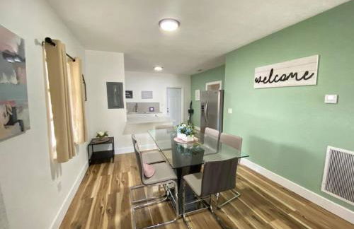 Heart of Miami sleeps 10 near Little Havana Beaches - Foto 3