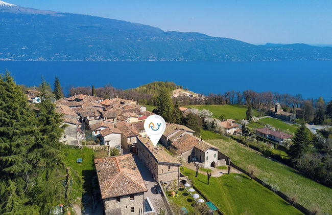 Liano Iris - Terrace & parking place - Foto 1