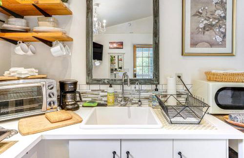 Casa Paloma Studio Artsy and Airy with Hot Tub Access - Foto 12