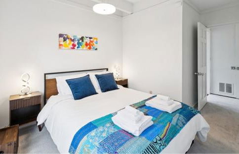 Mt Adams Lookout with Best City View and Parking - Foto 37