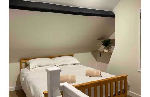 Coastal cottage on a bridle path in Lilliput- Sandbanks - Photo 10