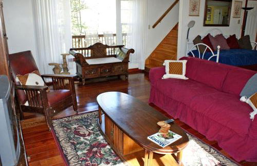 Romantic Cottage Rental with Hot Tub Outside Woodstock, New York - Foto 9